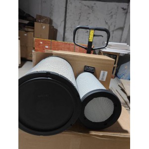 徐工滤芯 819909162 819909372 860113017 860113056 860117355 860126517 860131611 燃油空气液压滤清器 挖机装载机保养配件